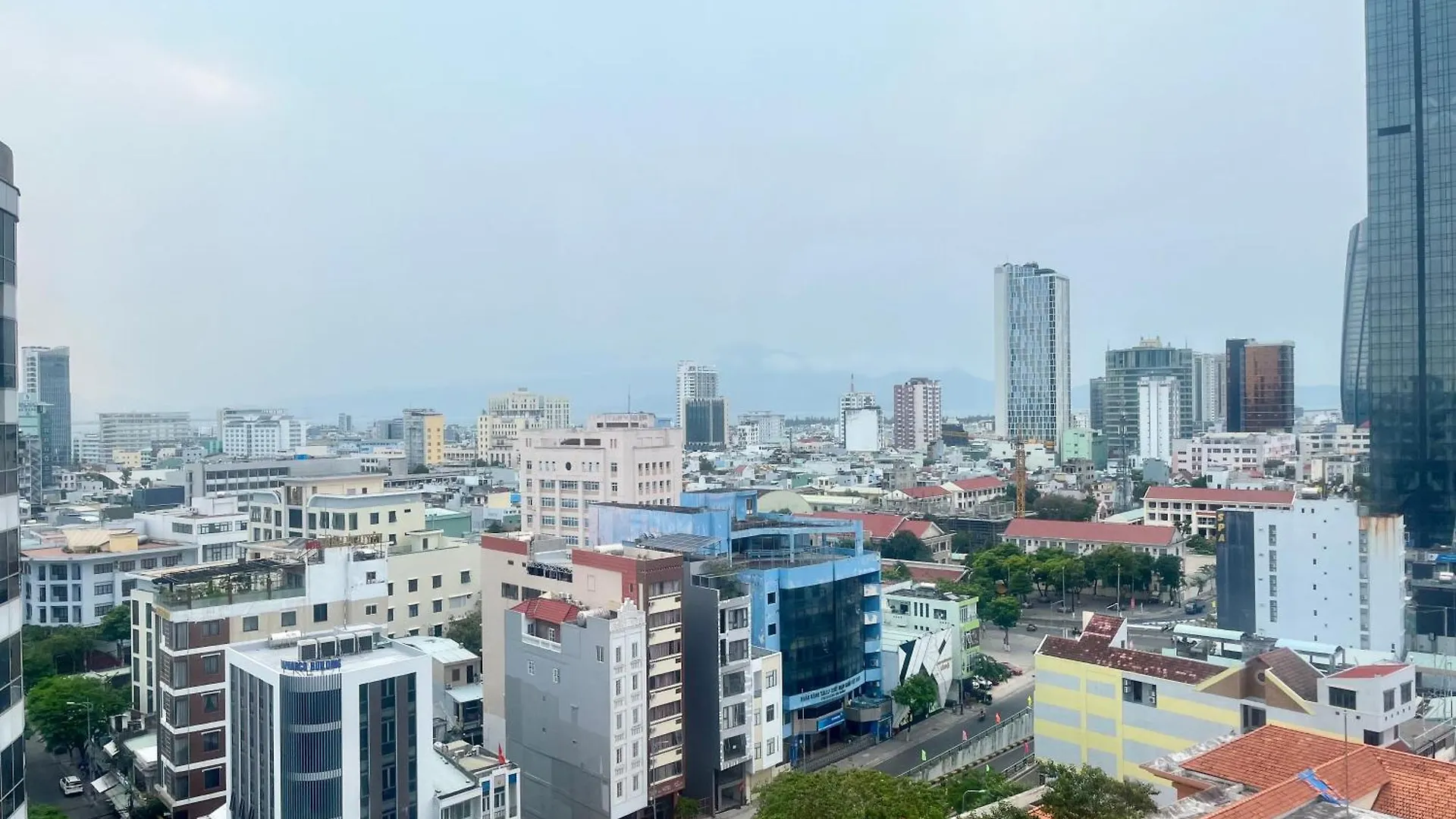Luxury Center Riverside Apartment Da Nang 0*,  Vietnam